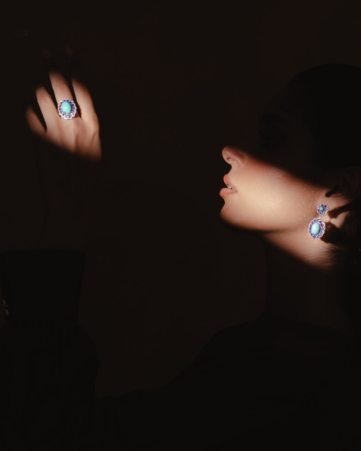 Model wearing the Anjus Marigold Blue Earrings