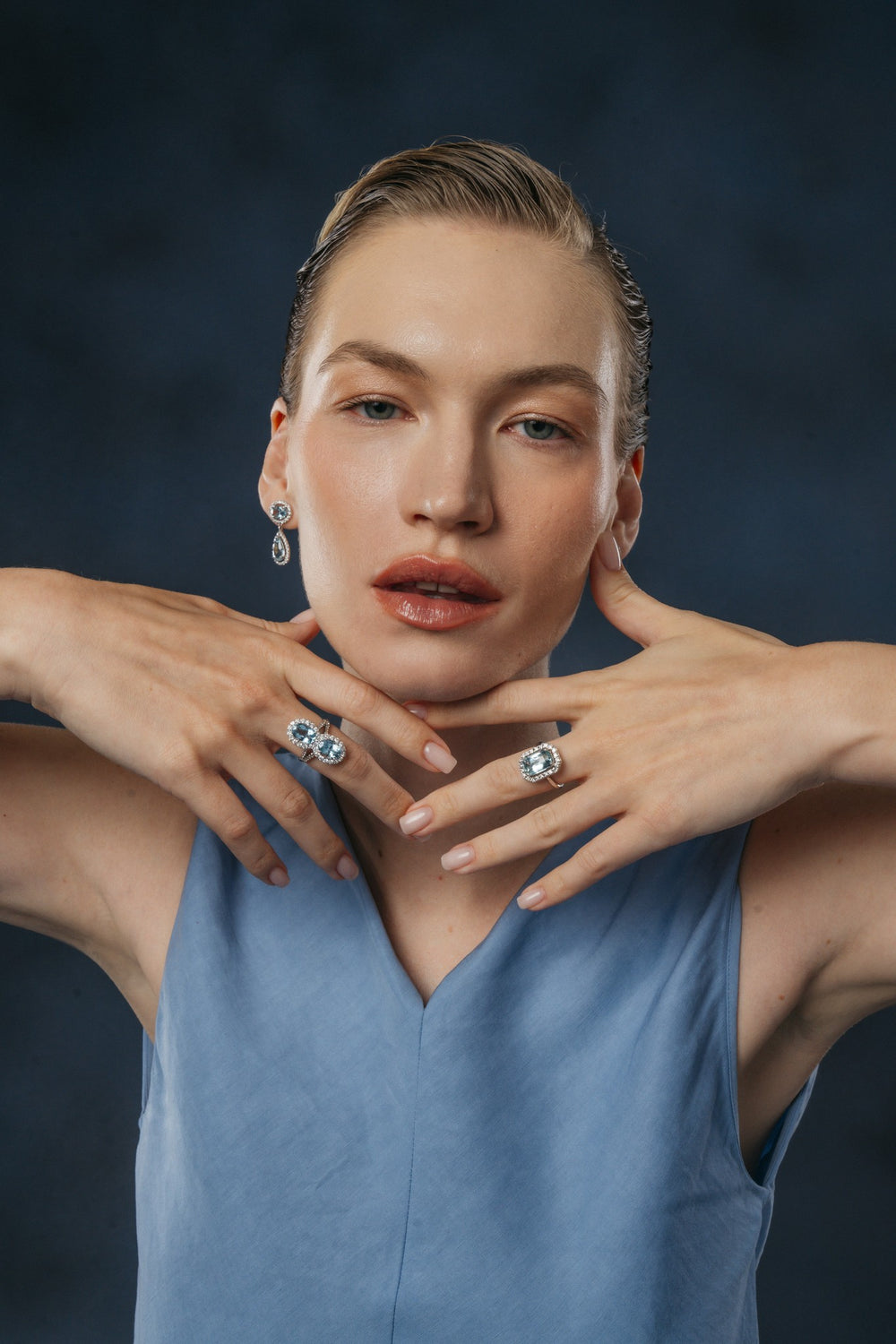 Twin Sky Aquamarine Ring on the model
